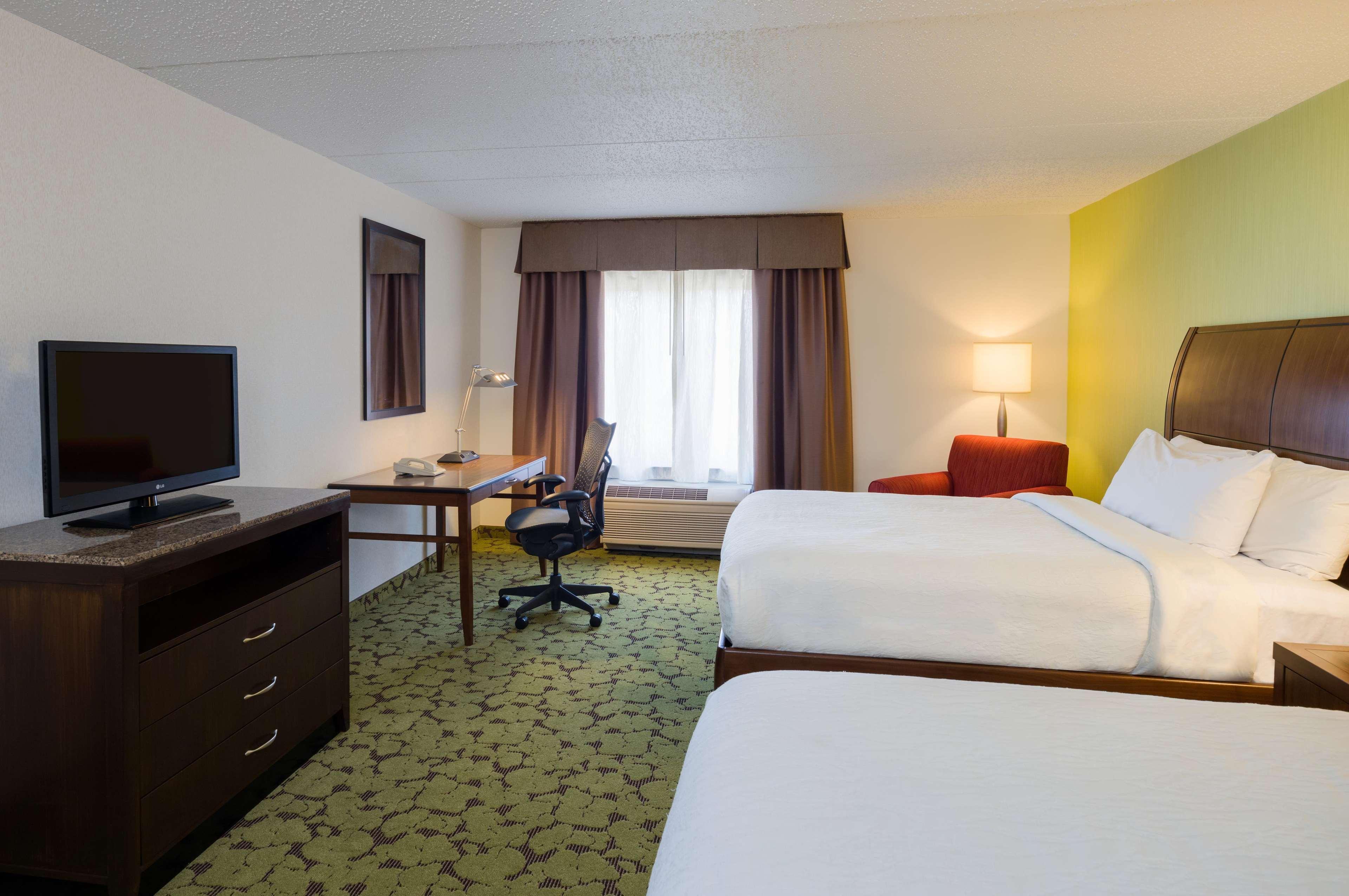 Hilton Garden Inn Edison/Raritan Center מראה חיצוני תמונה