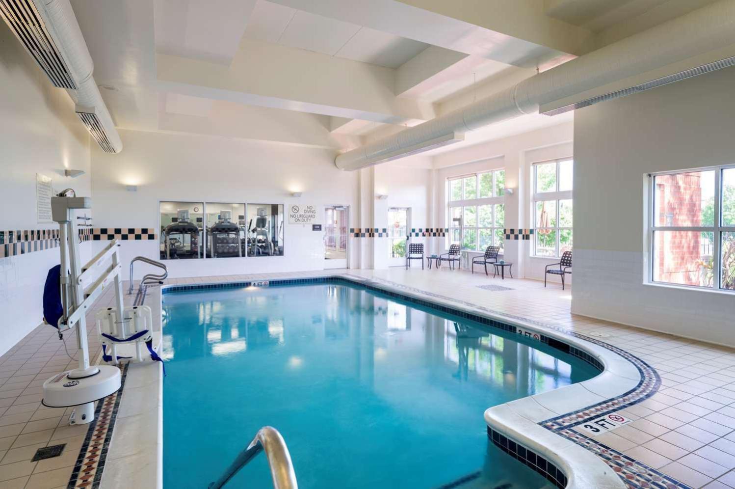 Hilton Garden Inn Edison/Raritan Center מראה חיצוני תמונה