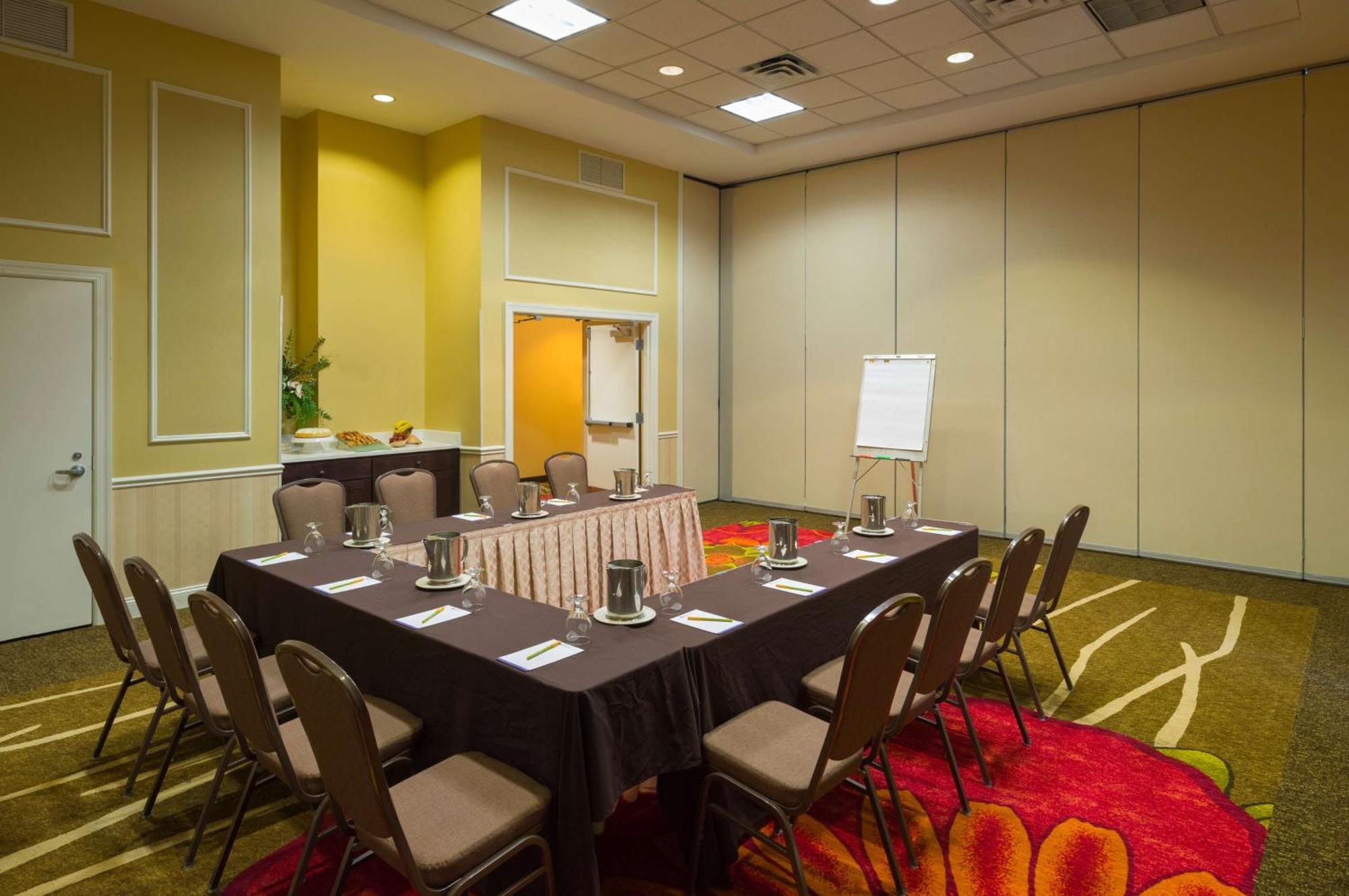 Hilton Garden Inn Edison/Raritan Center מראה חיצוני תמונה