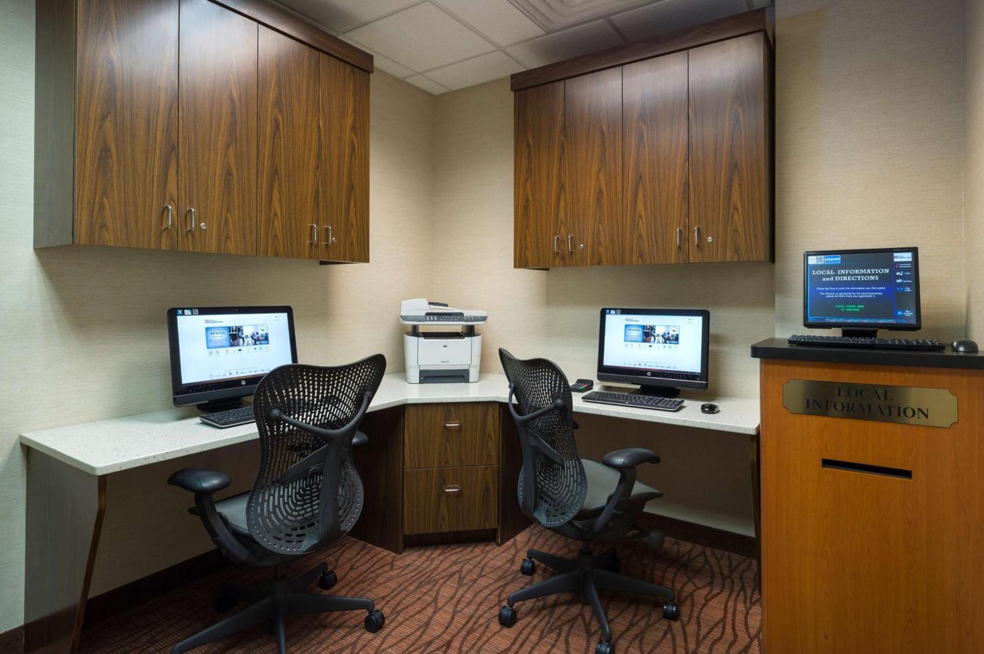 Hilton Garden Inn Edison/Raritan Center מראה חיצוני תמונה
