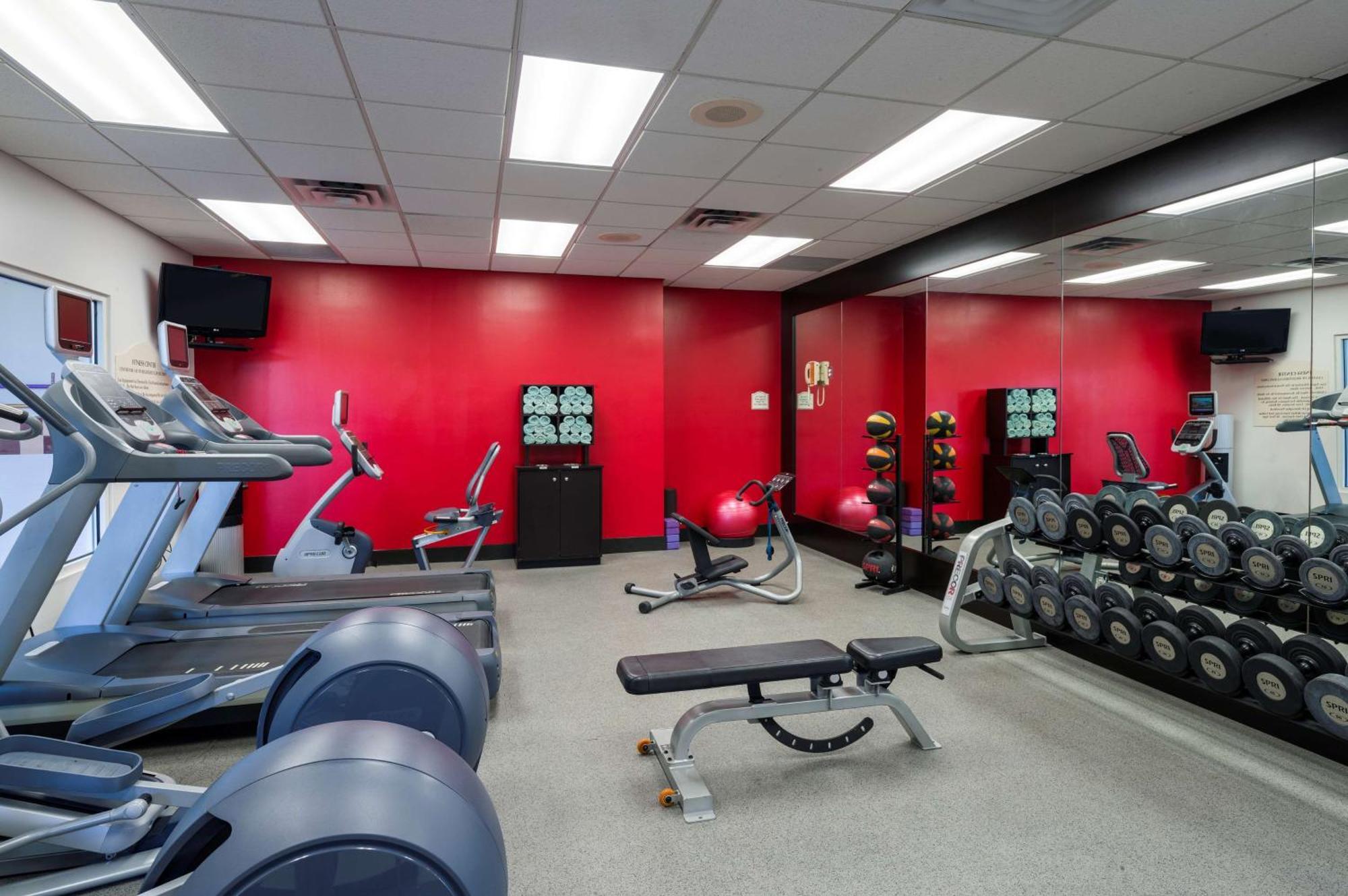 Hilton Garden Inn Edison/Raritan Center מראה חיצוני תמונה