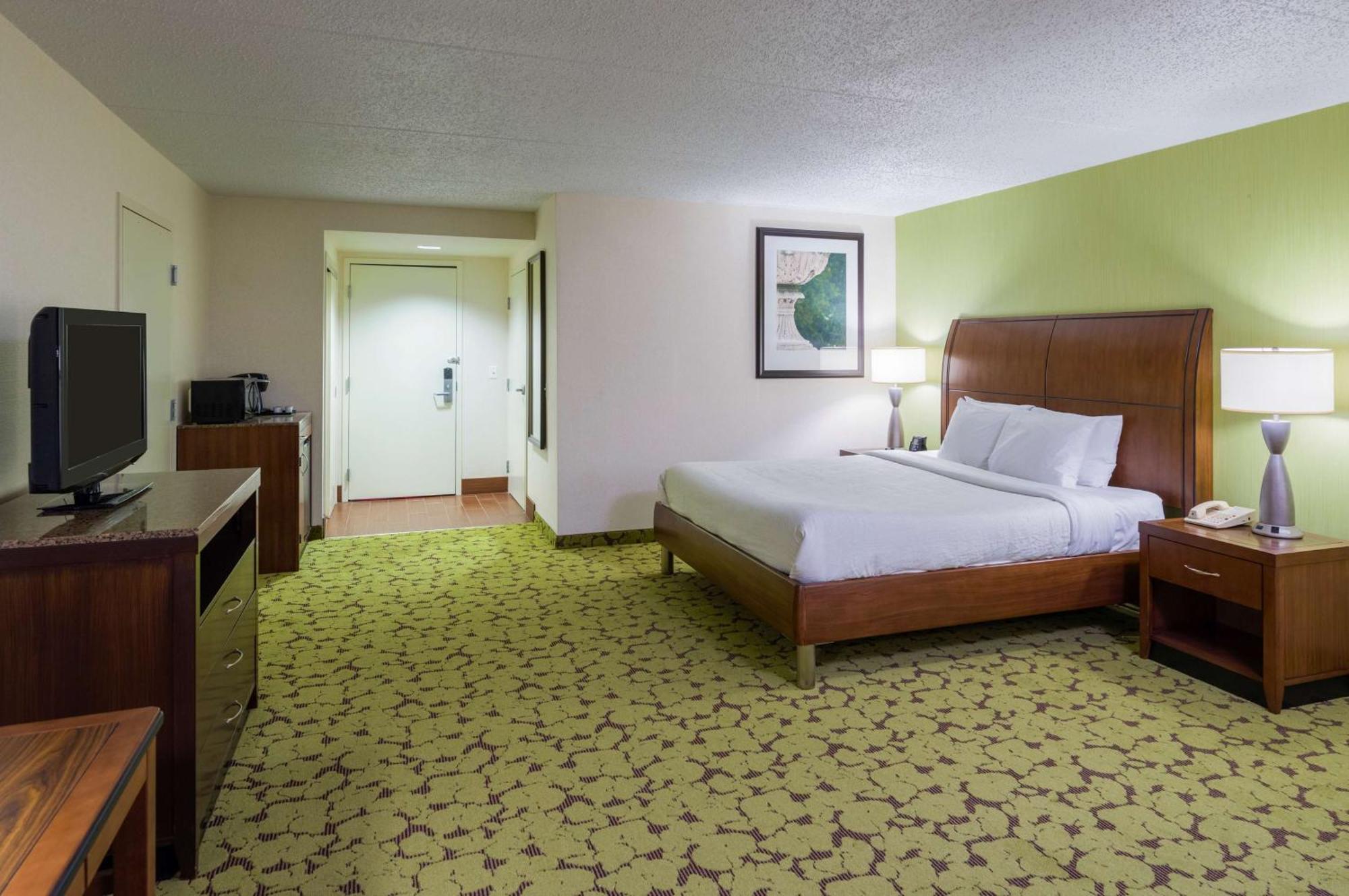 Hilton Garden Inn Edison/Raritan Center מראה חיצוני תמונה